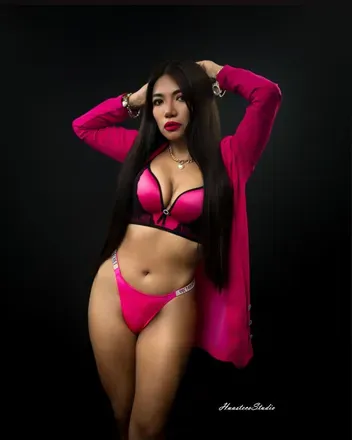 OnlyFans cuenta nicolelabombon avatar 1