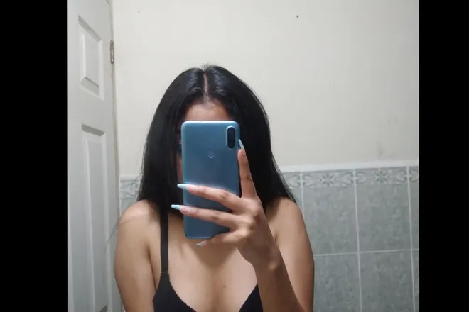 OnlyFans cuenta alet.t header 2