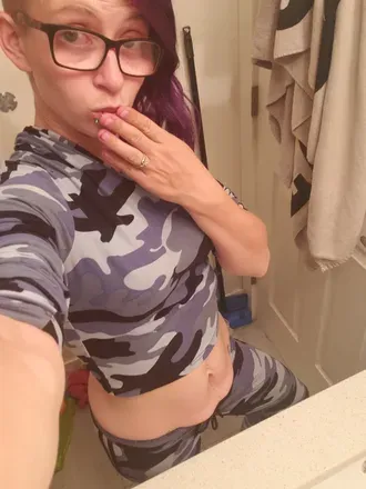 OnlyFans cuenta stonermama666 avatar 1