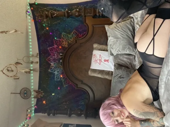 OnlyFans account  naughtynatalie96 header 2