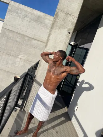 OnlyFans cuenta xxxromesworld header 2