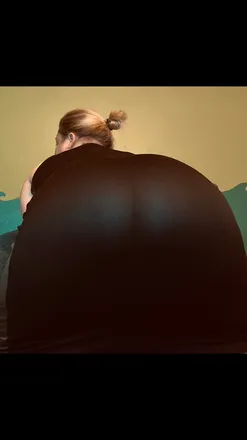 OnlyFans cuenta jigglymami header 2