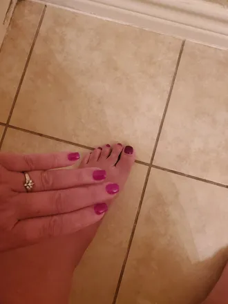 OnlyFans account  texasbeautyfeet header 2