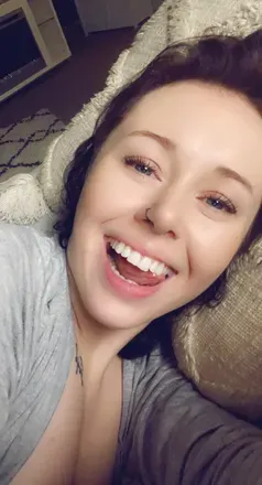 OnlyFans account  oopsiedaisybee avatar 1