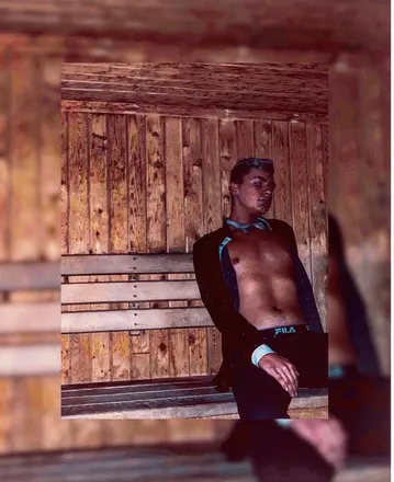 OnlyFans cuenta sexyenzoxoxo header 2