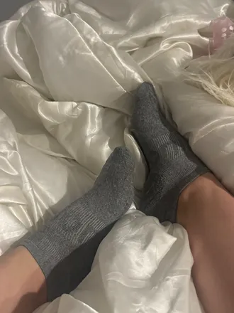 OnlyFans cuenta rhegsfeet header 2