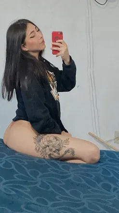 OnlyFans cuenta rcutty12 header 2