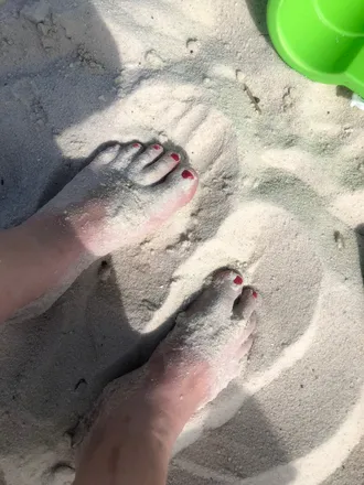 OnlyFans cuenta ms.blue.babes.feet header 2