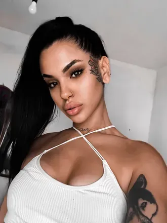 OnlyFans cuenta mikkelee avatar 1