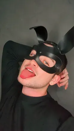 OnlyFans account  liamwf avatar 1