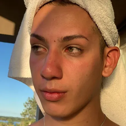 OnlyFans cuenta king_urii header 2