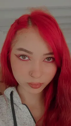 OnlyFans account  ale_2002 header 2