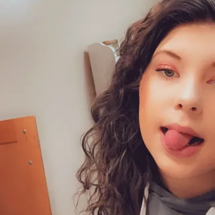 OnlyFans account  lilly_renee440 header 2