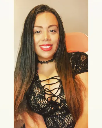 OnlyFans cuenta nursesquirtxo header 2