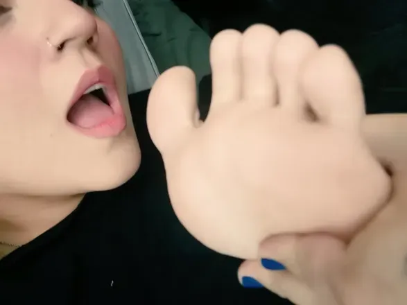 OnlyFans cuenta xghostinheelsx header 2