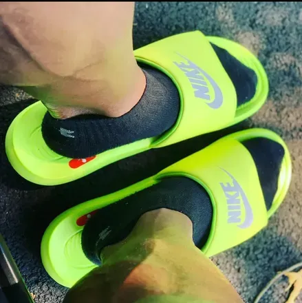 OnlyFans cuenta footkingsize18 avatar 1