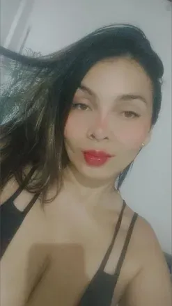 OnlyFans account  martiinag avatar 1
