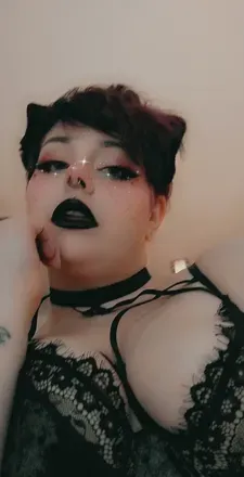 OnlyFans cuenta strawb3rrygh0st avatar 1