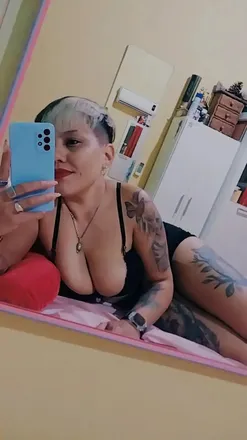 OnlyFans cuenta badgirls02 header 2