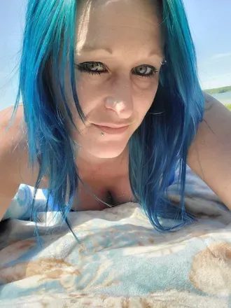 OnlyFans cuenta rainbow_queen.84 avatar 1