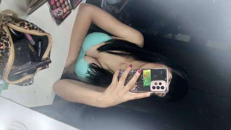 OnlyFans cuenta sol69xx header 2