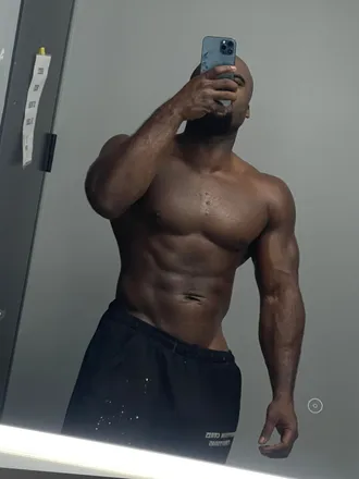 OnlyFans account  differentstrokeshtx header 2