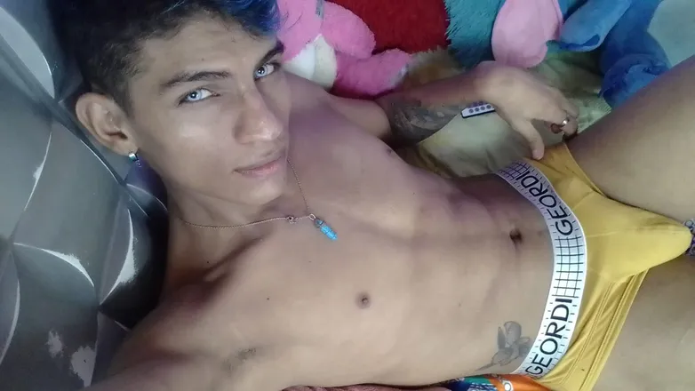 OnlyFans cuenta naudbastida22 header 2