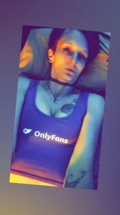 OnlyFans cuenta lilchrissy00 avatar 1