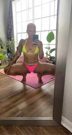 OnlyFans cuenta lalalaqueen avatar 1