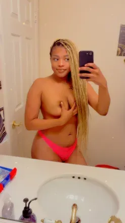OnlyFans of teaserqueen702