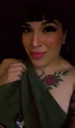 OnlyFans cuenta lycheepeachyy header 2