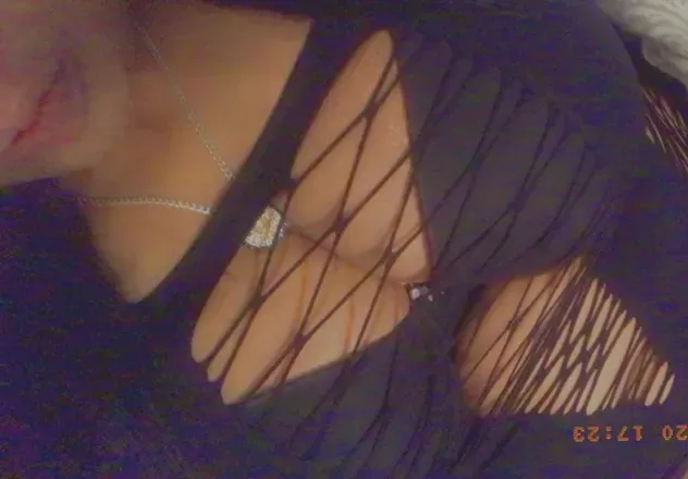 OnlyFans cuenta honeybbgee header 2