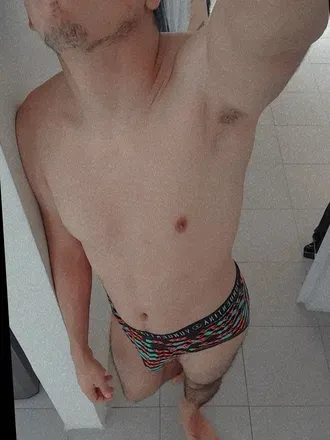 OnlyFans account  levi25 avatar 1