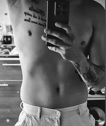 OnlyFans cuenta davideyesgreen avatar 1
