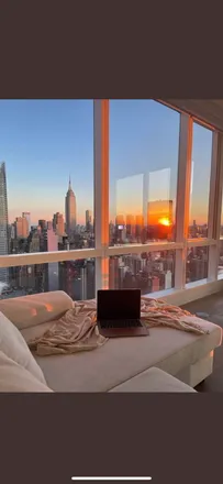 OnlyFans account  onlyjadelove header 2