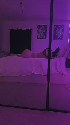 OnlyFans account  mirrorgirlkim header 2
