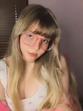 OnlyFans cuenta blossom0w0 avatar 1