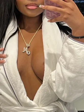 OnlyFans account  hazzelbabyyy header 2