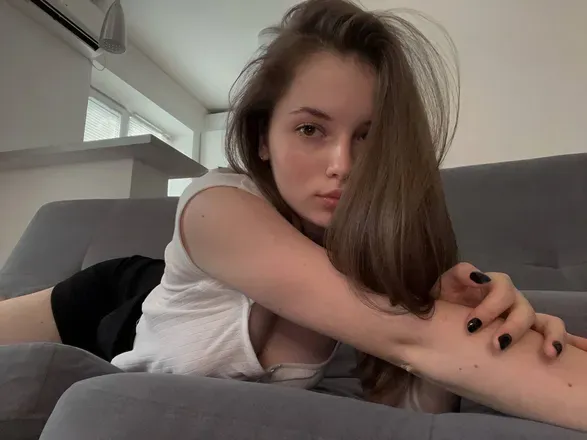 OnlyFans account  moya_maya avatar 1