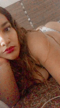 OnlyFans cuenta laummatias1 header 2