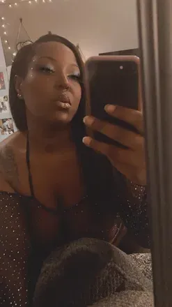 OnlyFans cuenta missdecembrr avatar 1