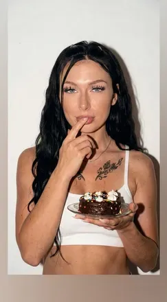 OnlyFans cuenta bigbootybenzi avatar 1