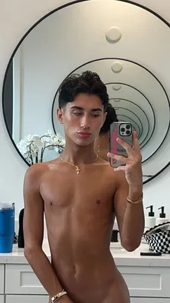 OnlyFans of wyattwatts
