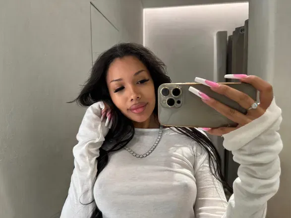 OnlyFans cuenta suziestone previous_headers_1 3