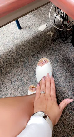 OnlyFans cuenta footsiegoddess20 header 2