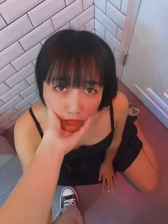 OnlyFans account  isarin avatar 1