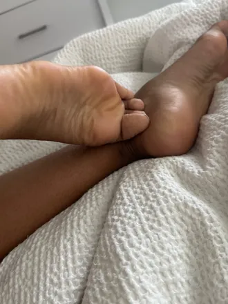 OnlyFans cuenta lushtoesnsoles header 2
