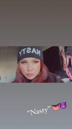OnlyFans cuenta bcnnyskylar header 2