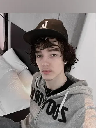 OnlyFans of z.exy