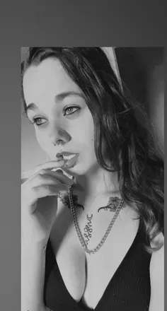 OnlyFans cuenta mid-mistress avatar 1